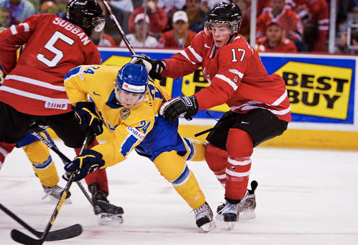 David Ullström, Sverige, kämpar mot Cody Goloubef,