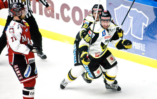 Niklas Olausson, Västerås. Jubel