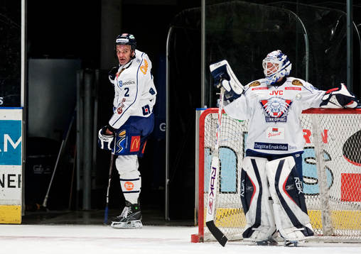 Andreas Pihl, Linköping, lämnar isen
