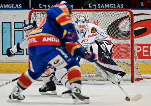 Daniel Henriksson, målvakt, Linköping, har fokus på