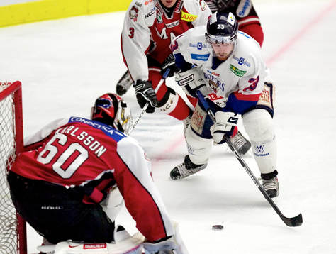 Fredrik Höggren, Bofors framför Henrik Karlsson,