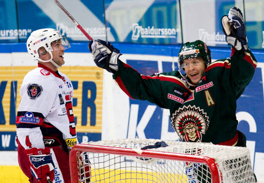 2-1 Tomi Kallio jubel. André Benoit depp. Målet blev
