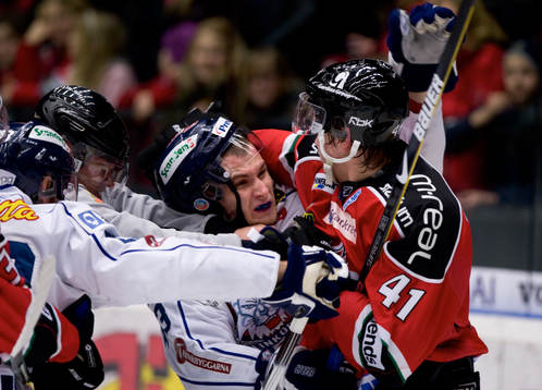 Victor Hedman, Modo i slagsmål med Tomas Surovy, Linköping