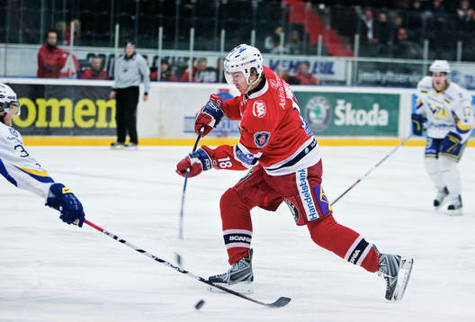 Linus Videll, Södertälje, skjuter