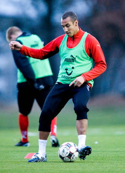 Henrik Larsson tränar fotboll igen