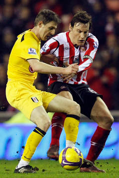 Aaron Hughes, Fulham och Dean Whitehead, Sunderland