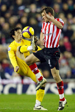 Simon Davies, Fulham och Teemu Tainio, Sunderland