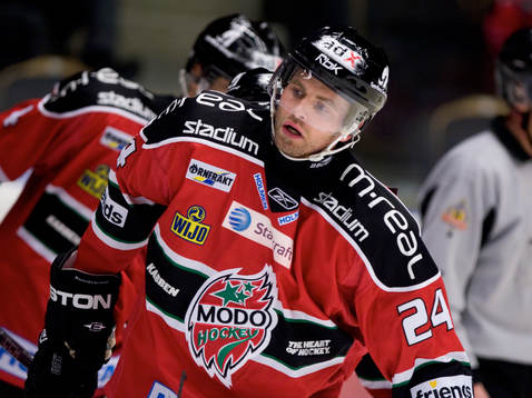 Niklas Sundström, Modo jubel