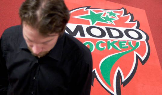 Ishockey, Presskonerens, Peter Forsberg är klar för Modo