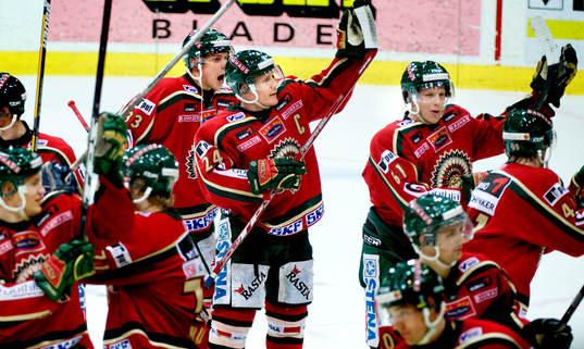 Niklas Andersson,  tackar publiken, jubel