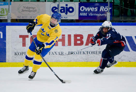 Oliver Ekman-Larsson, Sverige