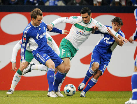 Alexandros Tziolos, Werder Bremen mellan Ivan Rakitic och
