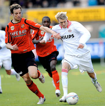 Tim Bakens, Volendam och Ola Toivonen, Eindhoven