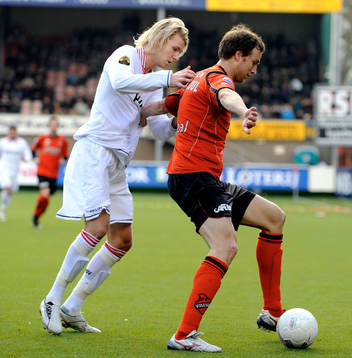 Ola Toivonen, Eindhoven och Tim Bakens, Volendam