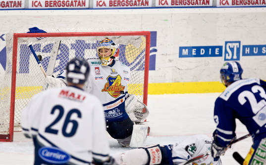 Christoffer Bengtsberg, Målvakt Växjö släpper in 2-1