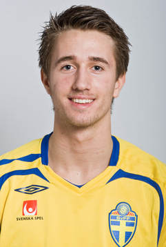 Philip Hellqvist, Sverige