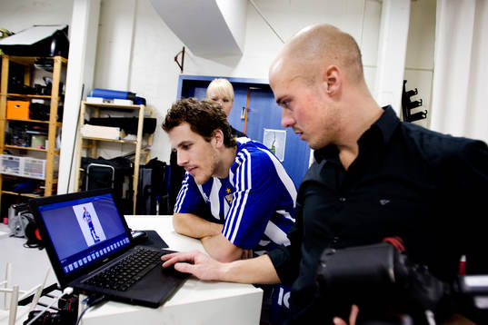 IFK Göteborgs spelare fotas i studio för Adidas. Fotograf