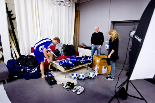 IFK Göteborgs spelare fotas i studio för Adidas