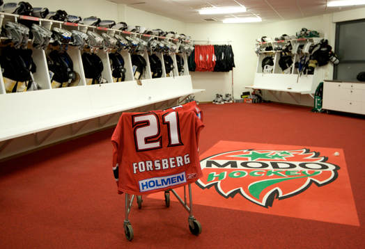 Peter Forsberg, gör comeback. Omklädningsrum
