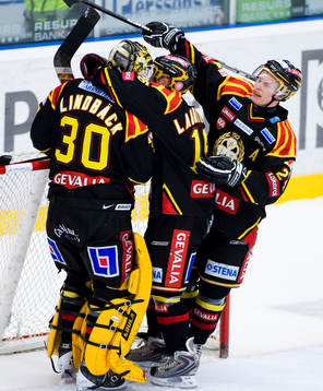 Jacob Markström, målvakt, Sebastian Lauritzen och Lars