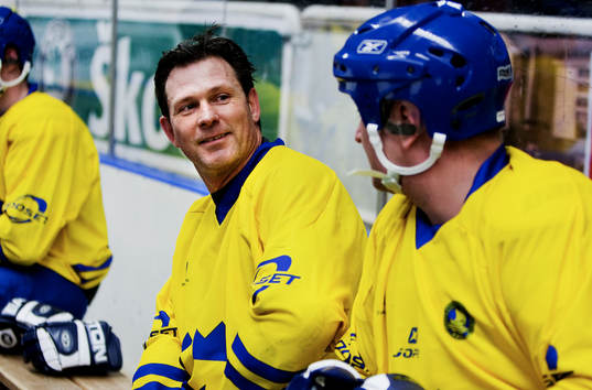 Pontus Kåmark spelar en jippomatch för Expekt. Han leder