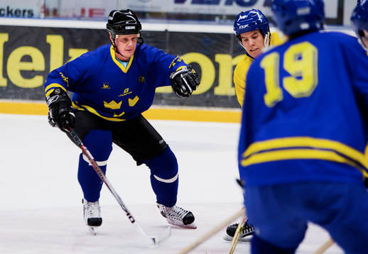 Niklas Wikegård spelar en jippomatch för Expekt. Han