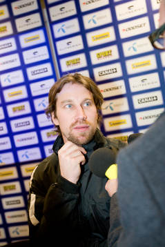 Peter Forsberg meddelar situationen angående sin fot