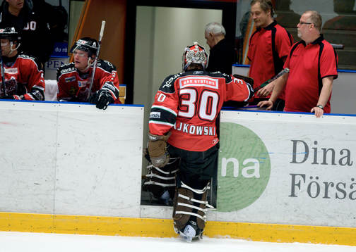 Michal Zajkowski, Målvakt Modo blir utbytt