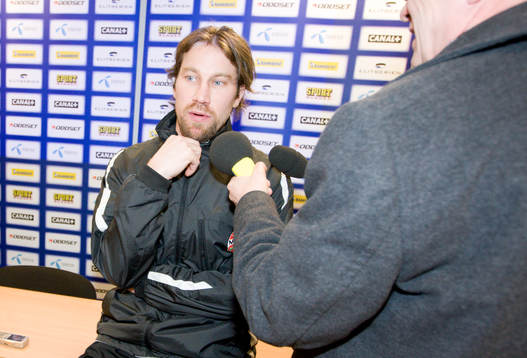 Peter Forsberg meddelar situationen angående sin fot
