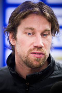 Peter Forsberg meddelar situationen angående sin fot