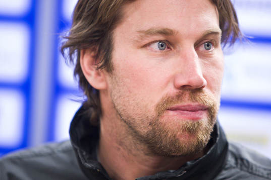 Peter Forsberg meddelar situationen angående sin fot
