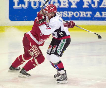 Jullius Larsson, Almtuna, brottas med Trojas försvar