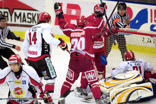 Toivo Suursoo, Troja, jubel