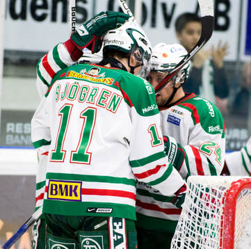 Cam Abbott, jubel