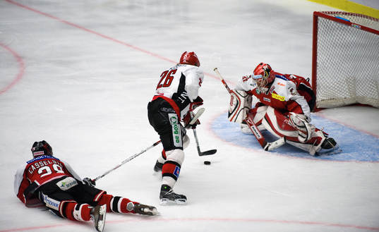 Bläddra bland fler bilder av Ishockey, allsvenskan, Malmö - Almtuna
