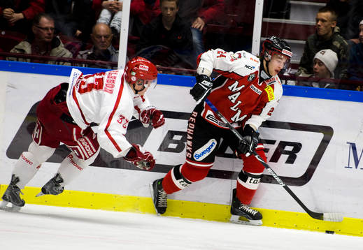 Daniel Karlsson, Troja och Tomas Larsson, Malmö
