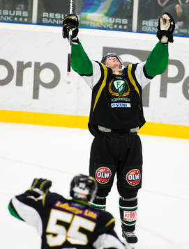 Lee Goren, Färjestad, jubel, har avgjort matchen i