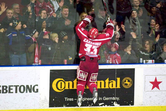 Daniel Karlsson, jubel, Troja