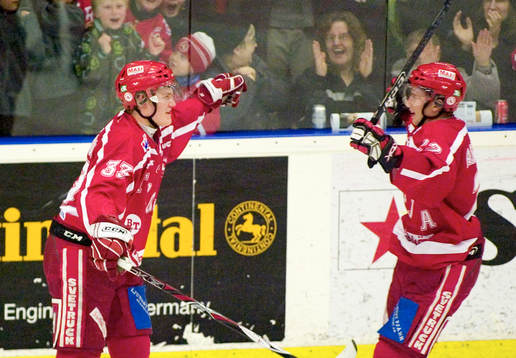 Daniel Karlsson, Troja, jubel