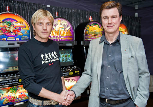 Tony Gustavsson, tränare, Hammarby och Göran Aral,