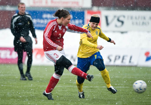 Fotboll, F17/92, flickor, Träningslandskamp, Sverige -