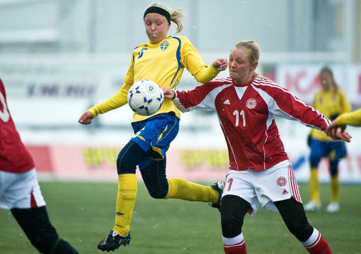Fotboll, F17/92, flickor, Träningslandskamp, Sverige -