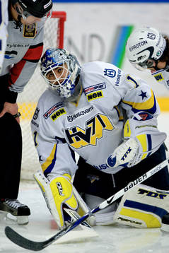 Stefan Liv, Målvakt HV71 blir groggy