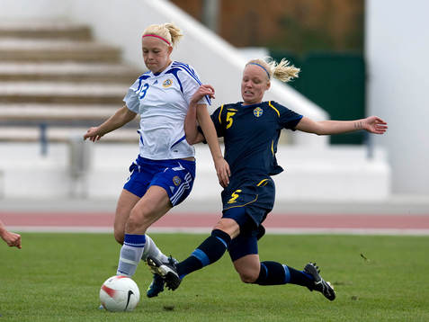 Caroline Seger, Sverige