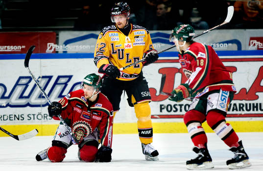 Fredrik Pettersson, Frölunda gör mål med ryggen mot mål