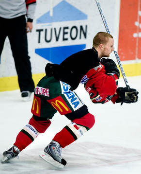 Martin Chabada, Luleå trycker ner Fredrik Pettersson,