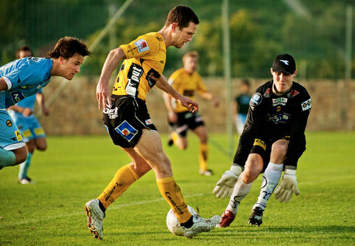Martin Ericsson, Elfsborg, springer ifrån en försvarare