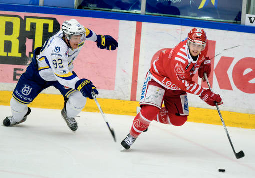 Eric Moe, Timrå och Teemu Laine, HV71