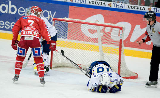 Nicholas Angell, HV71 och Fredrik Hynning, Timrå