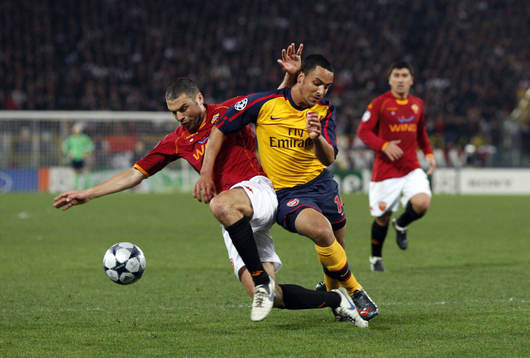 Theo Walcott, Arsenal och Max Tonetto, Roma